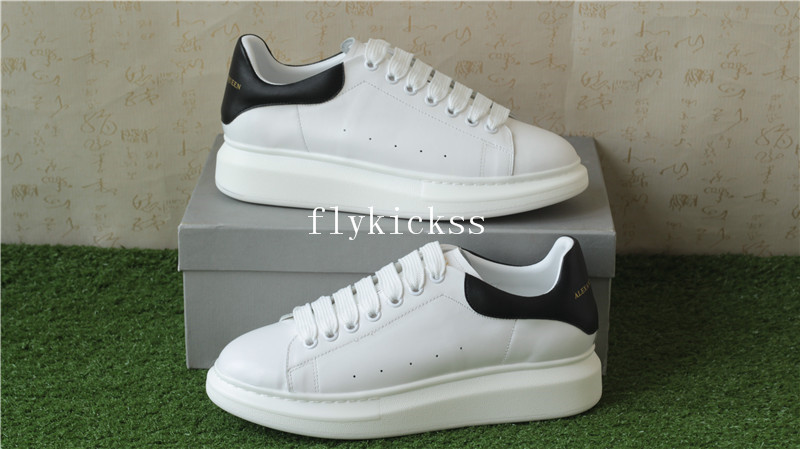 Alexander McQueen Oversized Sneaker White Black